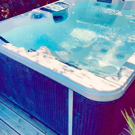 Maison Du Cap Jacuzzi Wifi Clim Parking Court De Tennis à 100m *